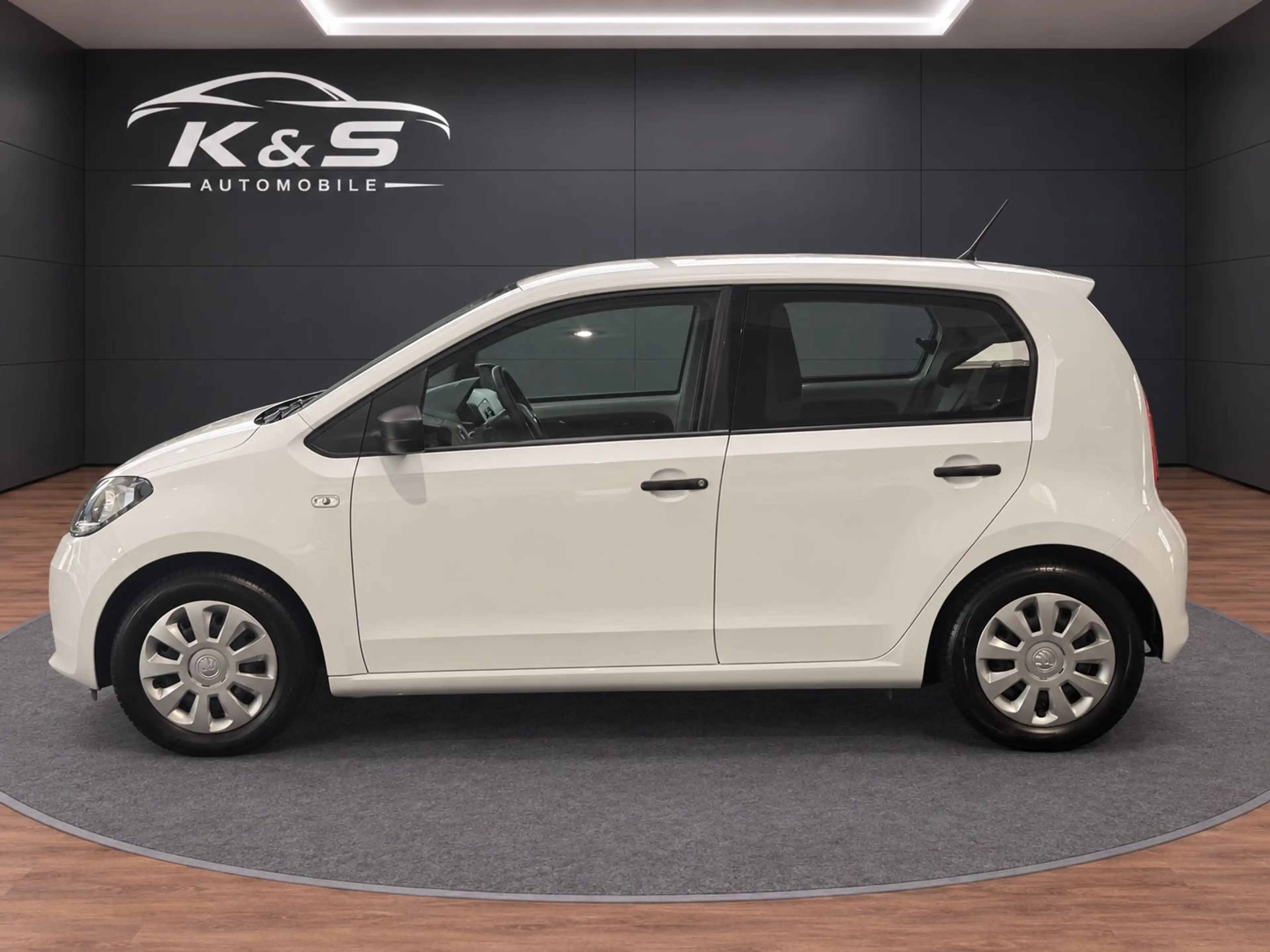 Skoda Citigo Cool Edition *4-TÜRER*AUTOMATIK*SZH*AHK* — photo 4