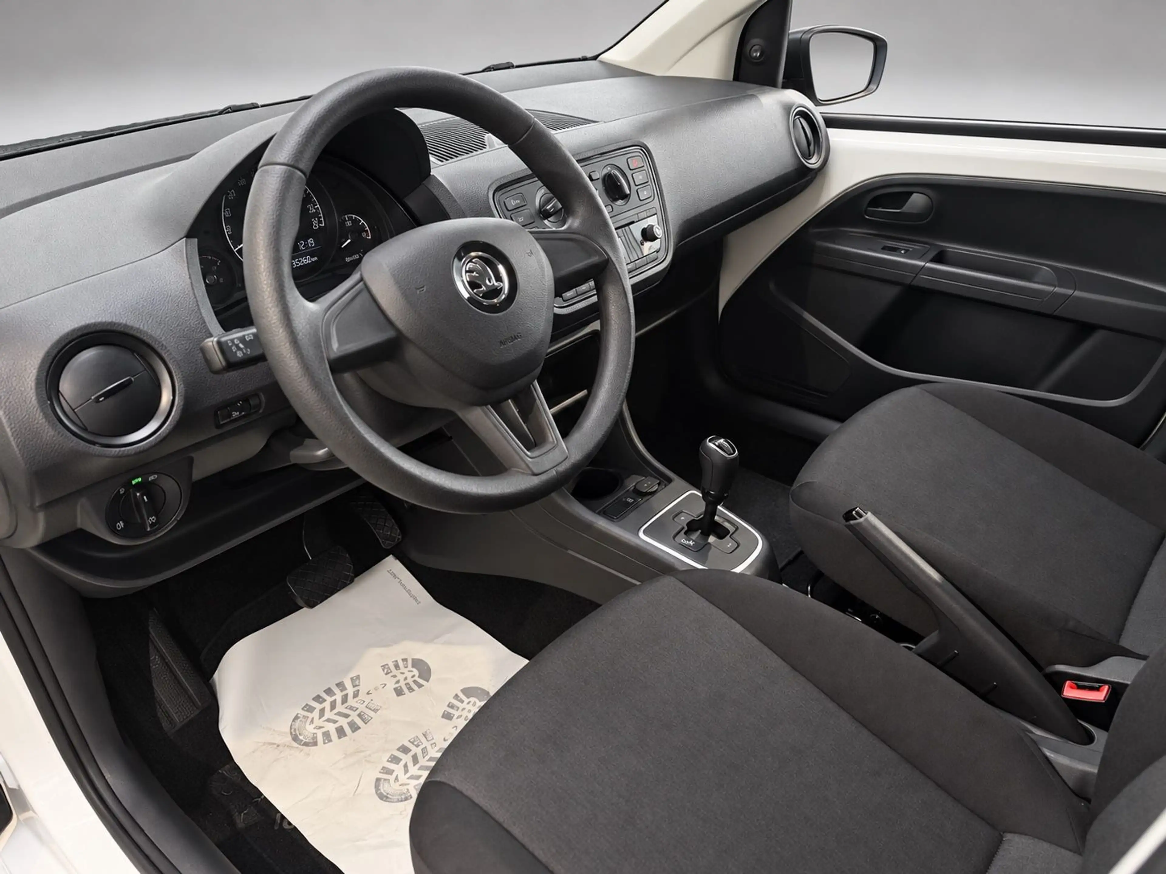 Skoda Citigo Cool Edition *4-TÜRER*AUTOMATIK*SZH*AHK* — photo 13
