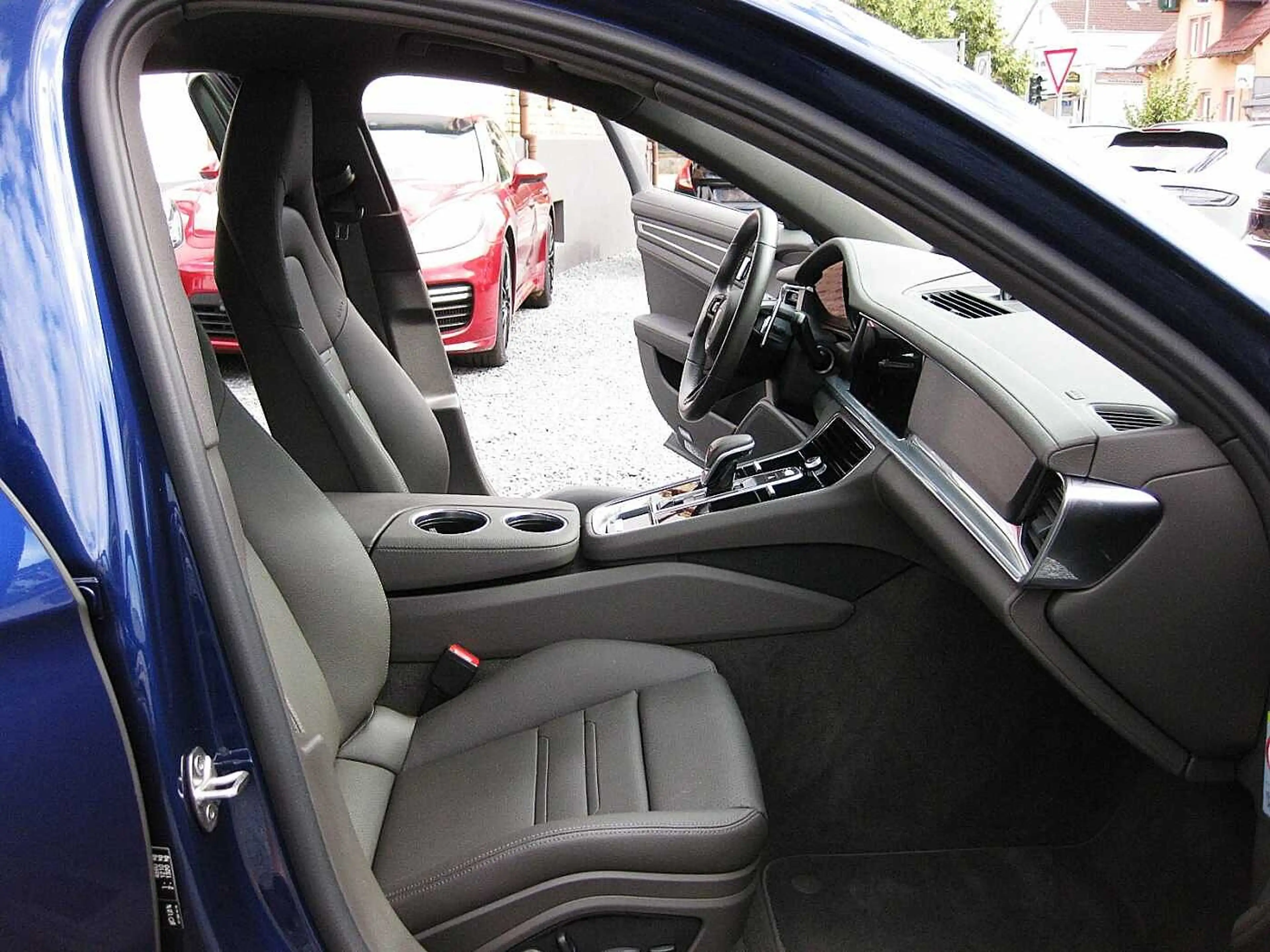 Porsche Panamera 4 Platinum Edition 1HD dt. Fzg — photo 9