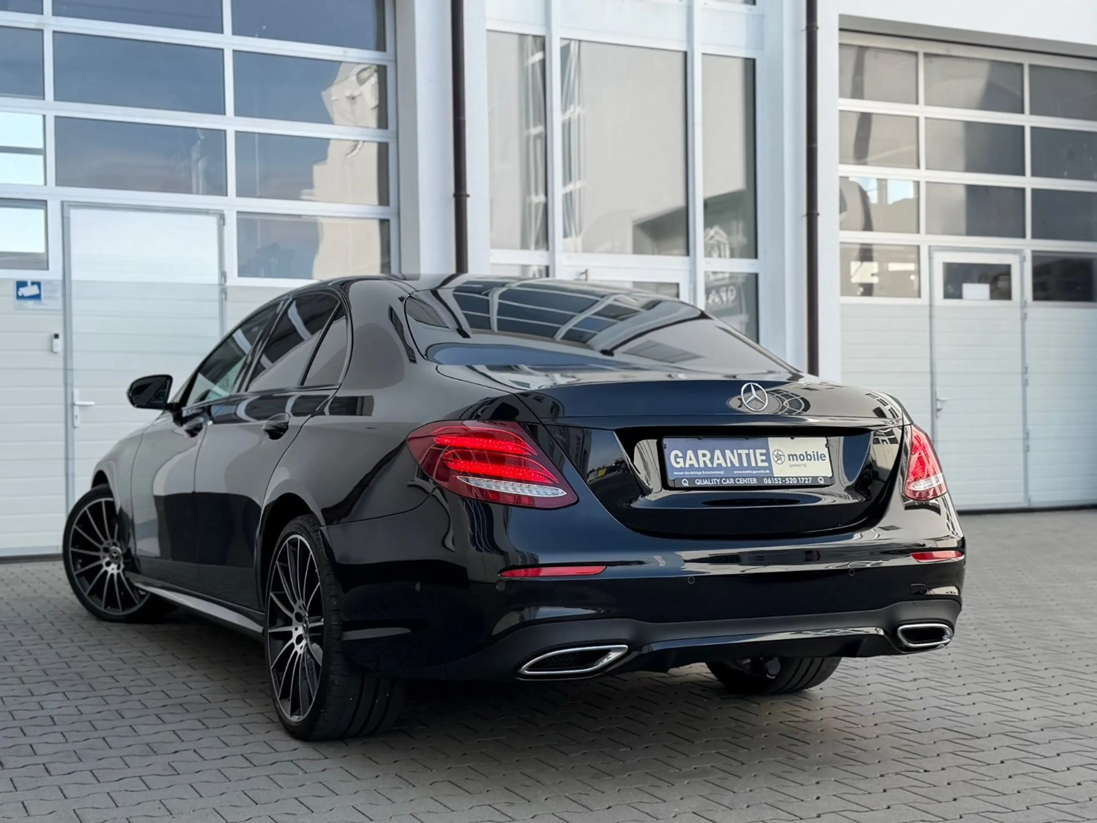 Mercedes-Benz E 400 d Limousine 4Matic 9G AMG NIGHT *AHK*KAMERA — photo 4