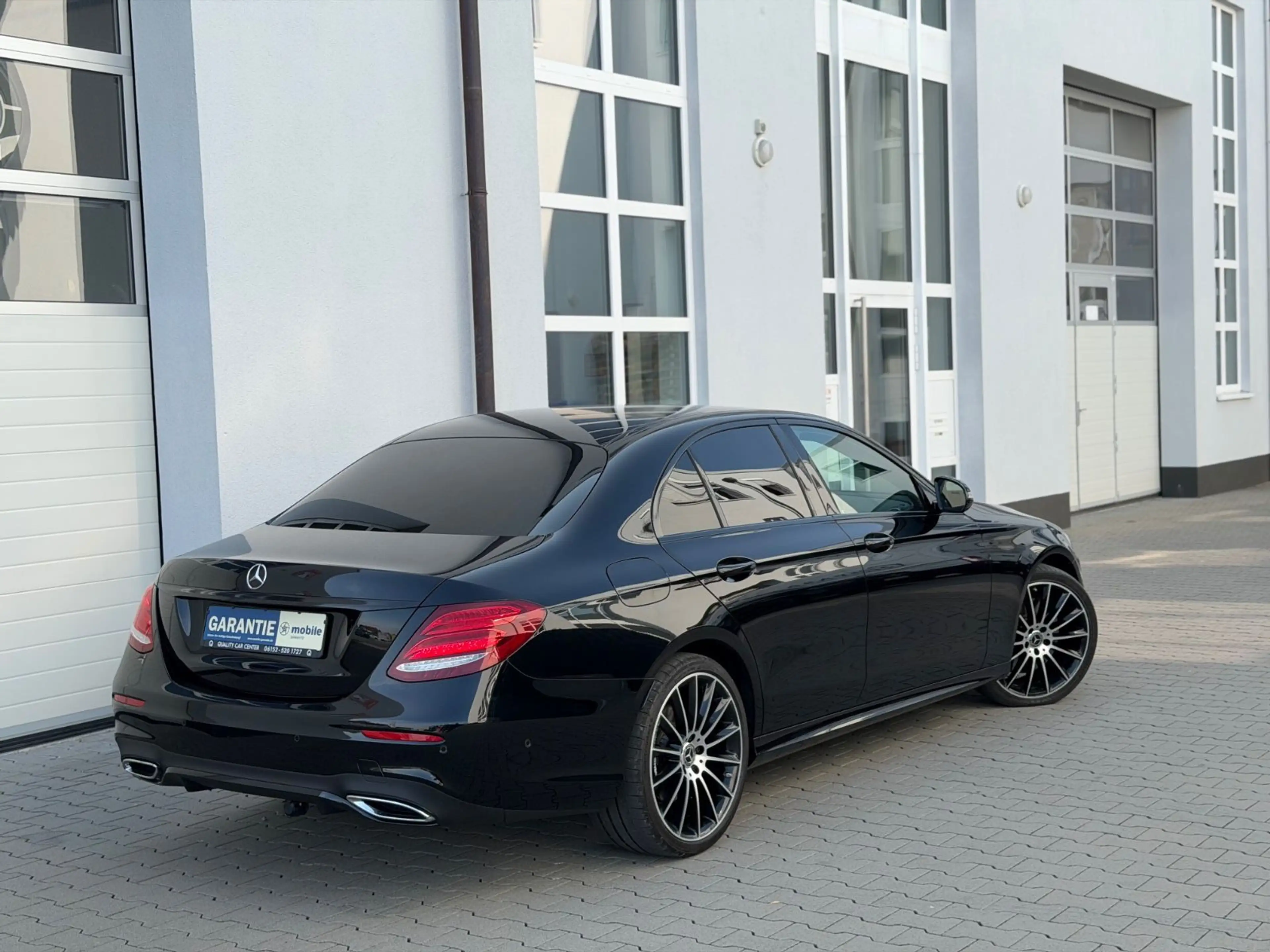 Mercedes-Benz E 400 d Limousine 4Matic 9G AMG NIGHT *AHK*KAMERA — photo 3