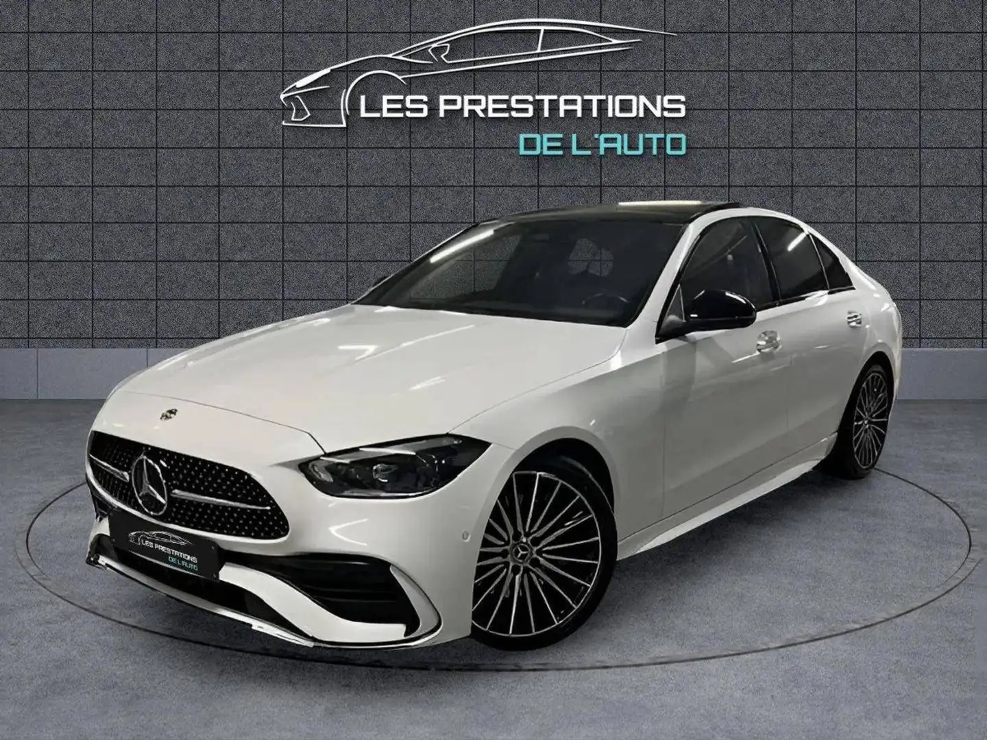 Mercedes-Benz V 220 V 220 d 200ch AMG 9G-Tronic Biały - 1