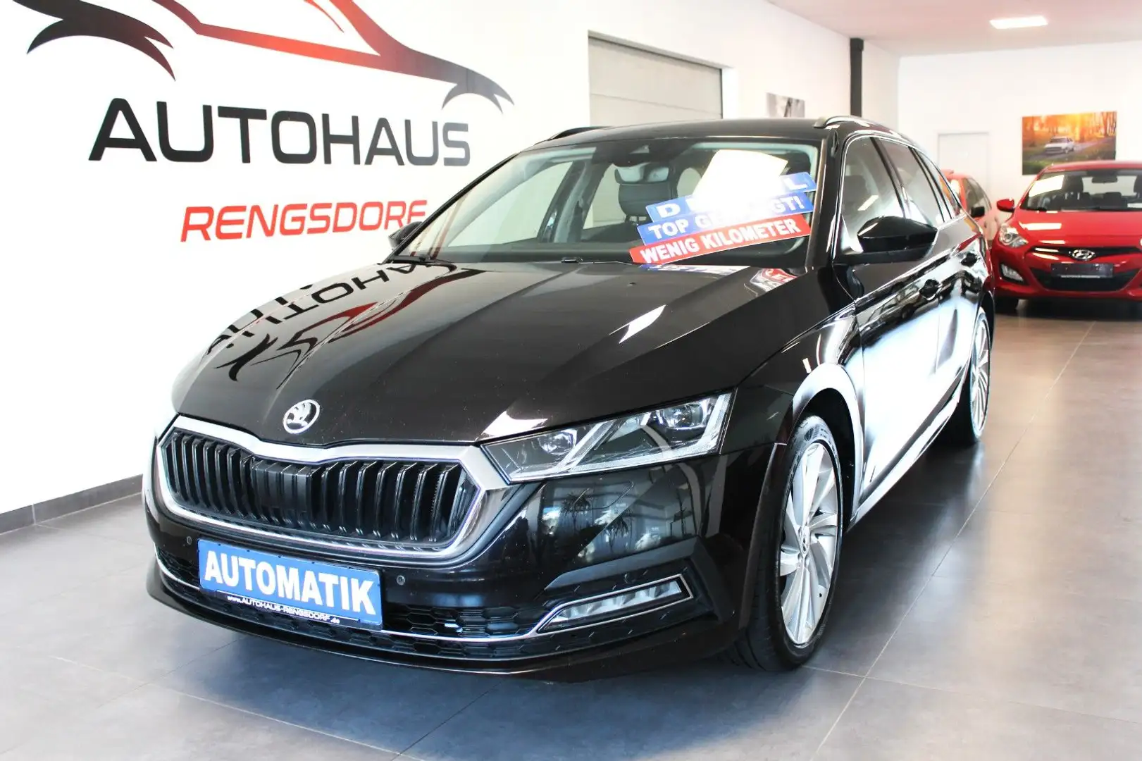 Skoda Octavia Combi First Edition Automatik Schwarz - 1