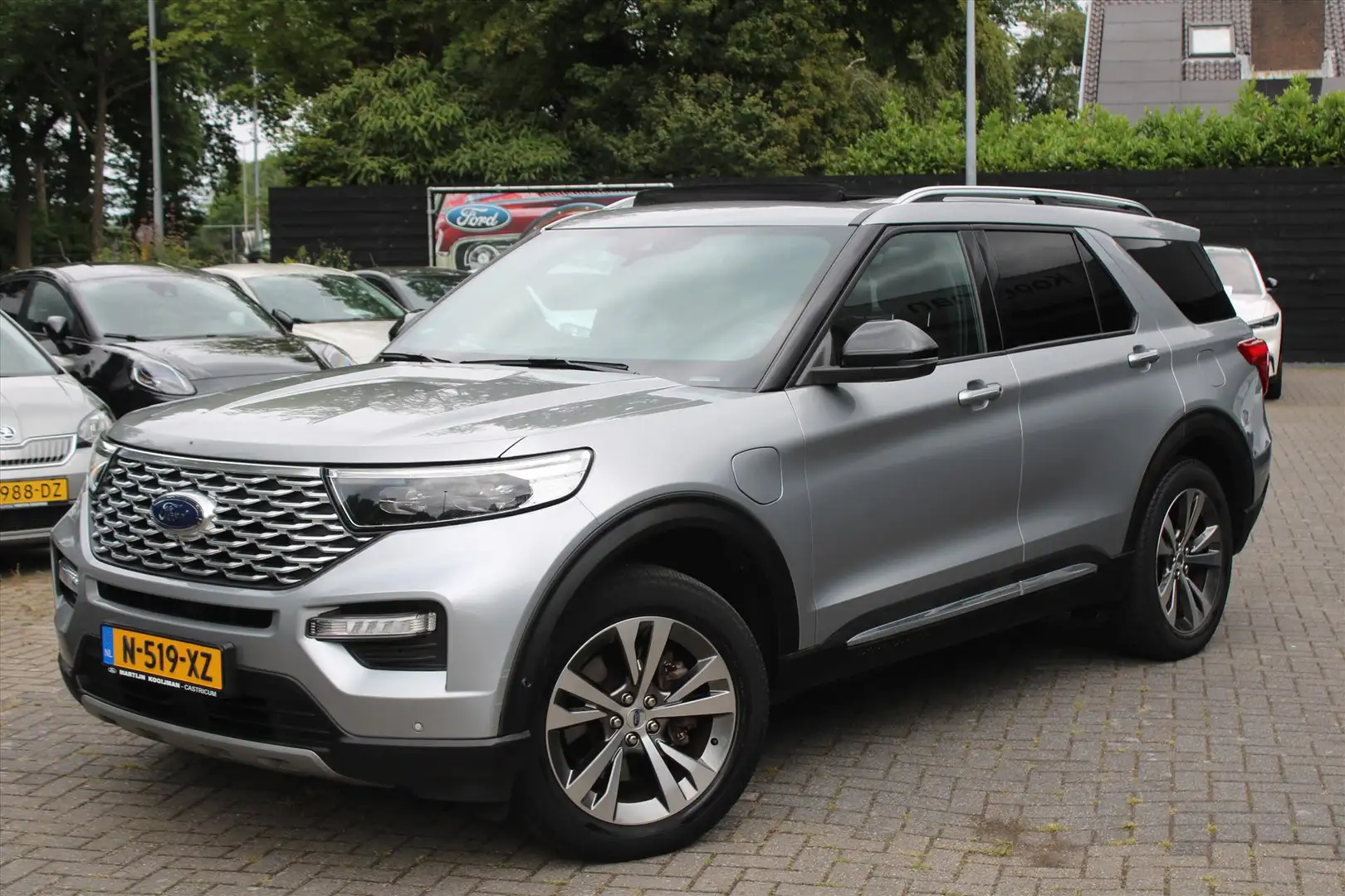 Ford Explorer Platinum 3.0 V6 EcoBoost PHEV 457pk Automaat, Trek Gris - 2