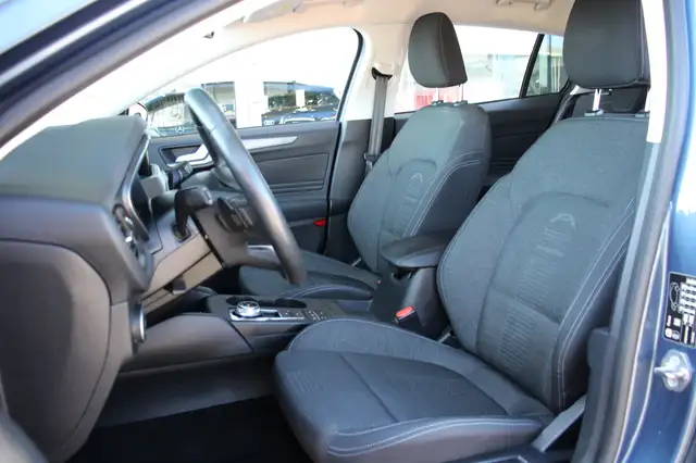 Ford Focus view 17