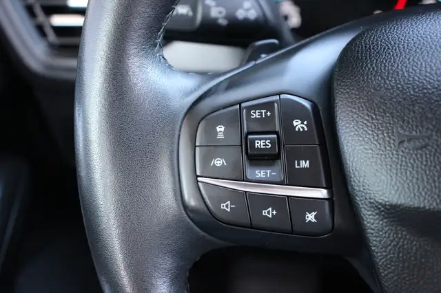Ford Focus view 20