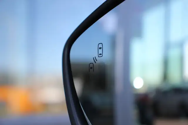 Ford Focus view 14