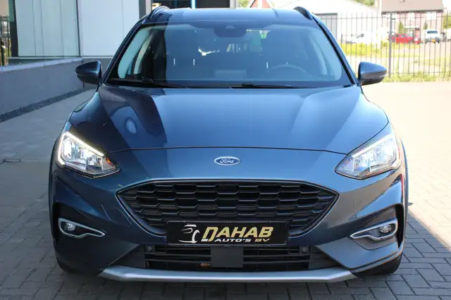 Ford Focus view 5