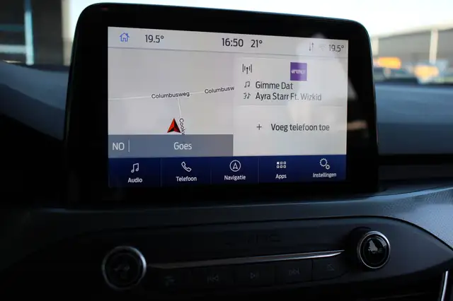Ford Focus view 23