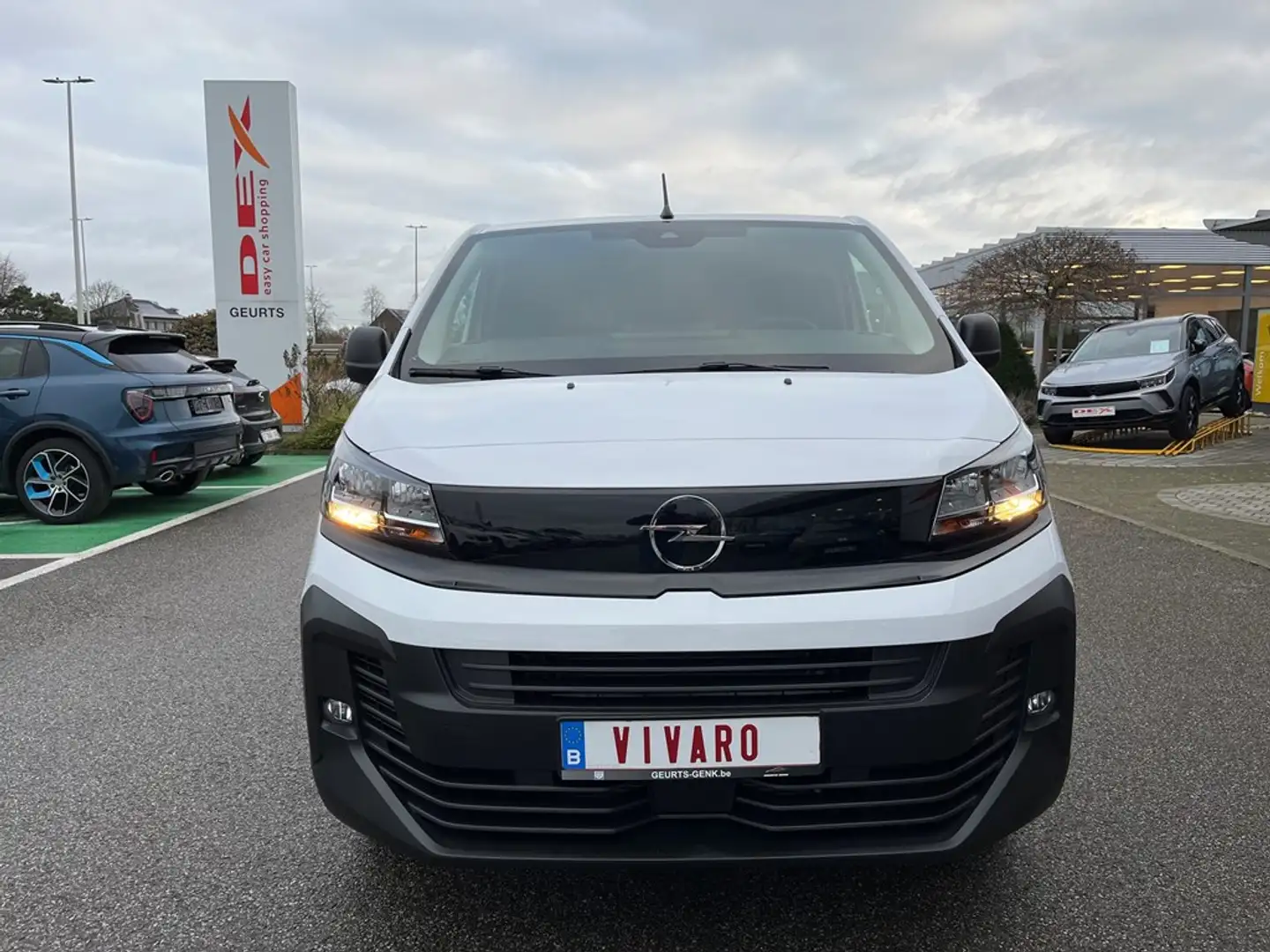 Opel Vivaro L2 bestelwagen automaat; trekhaak + navi + camera! Blanc - 2