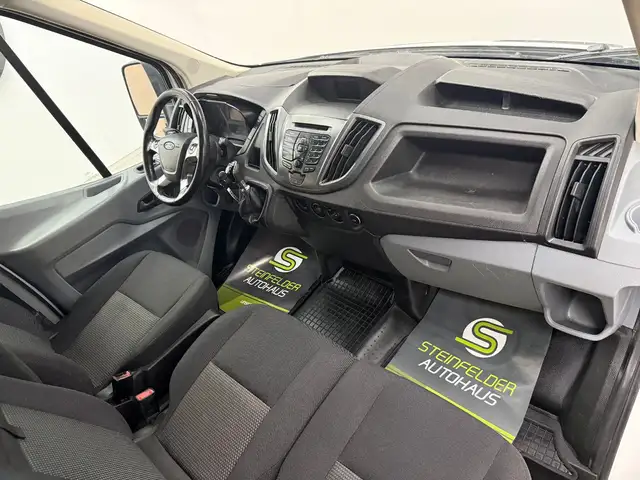Ford Transit view 13