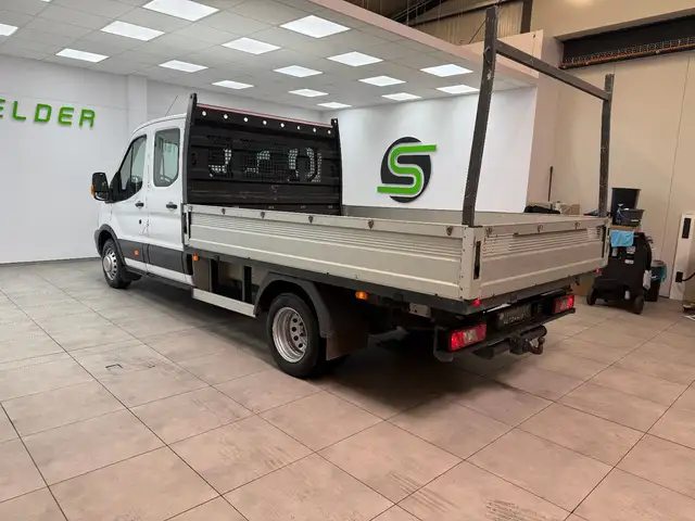Ford Transit view 6