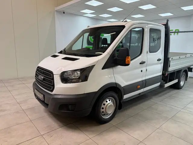 Ford Transit view 4