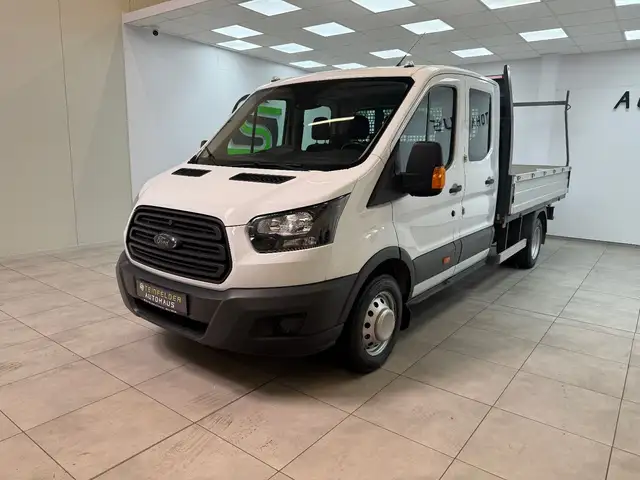 Ford Transit view 3