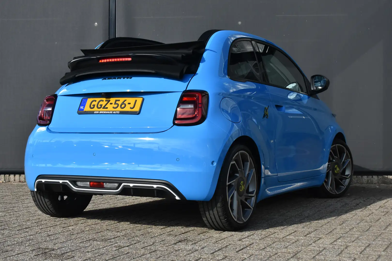 Abarth 500C Turismo 42 kWh Cabrio verwacht!! | Navigatie | Pac Blauw - 2