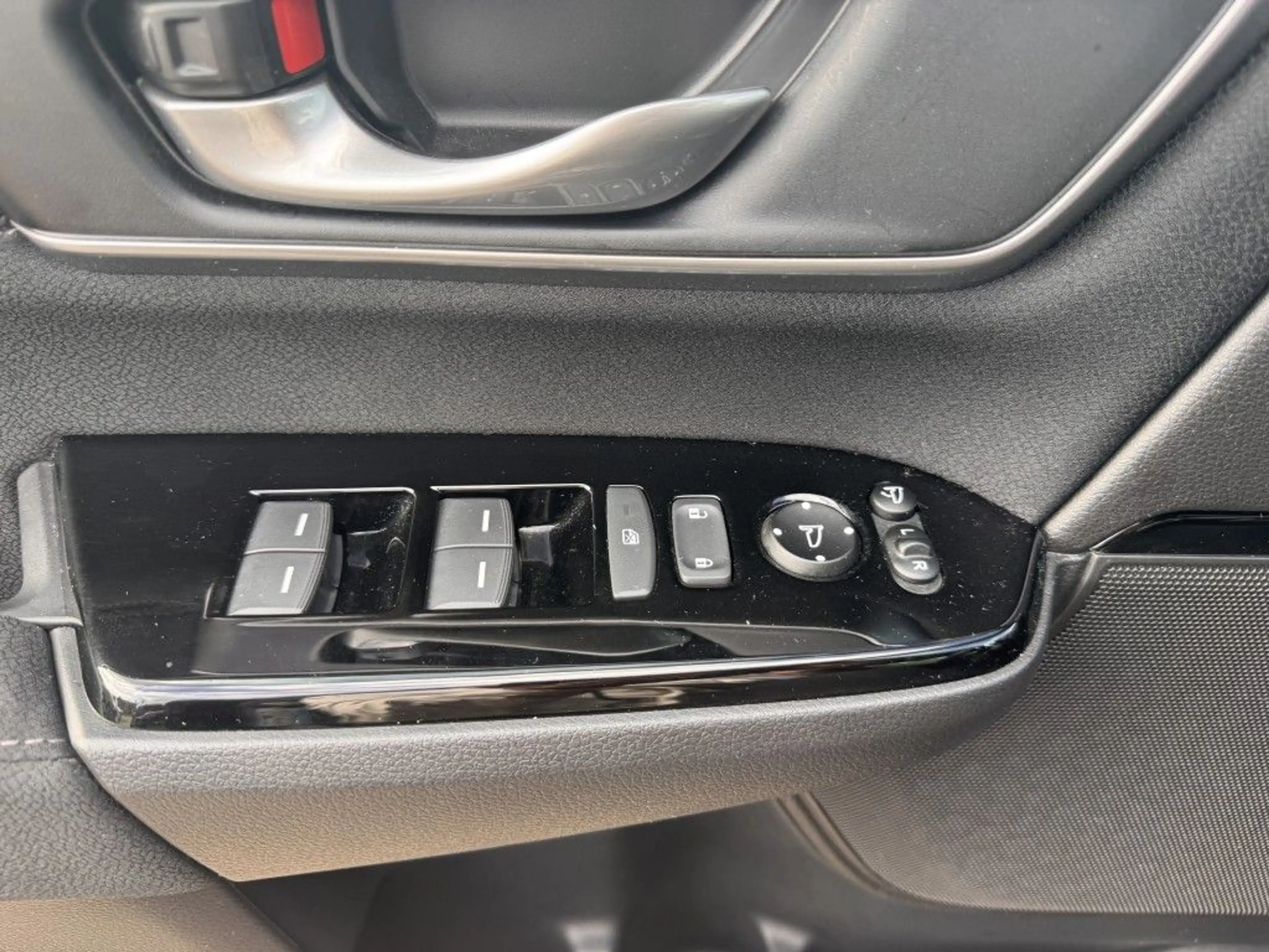 Honda CR-V 2.0 i-MMD Hybrid 2WD Elegance — photo 10