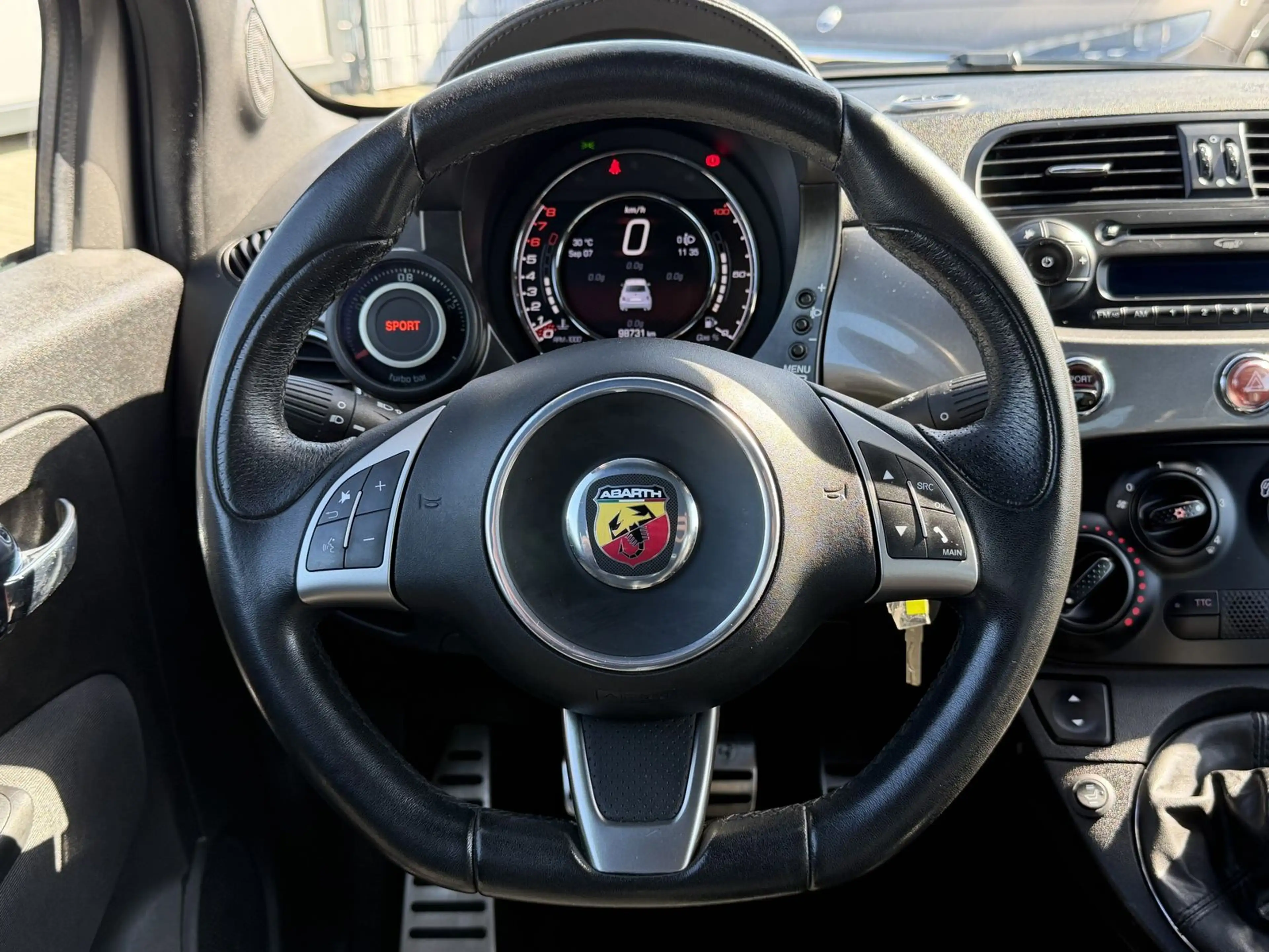 Abarth 500 595 Custom |ESTETICO Abarth|PDC|Sitzheizung| — photo 8