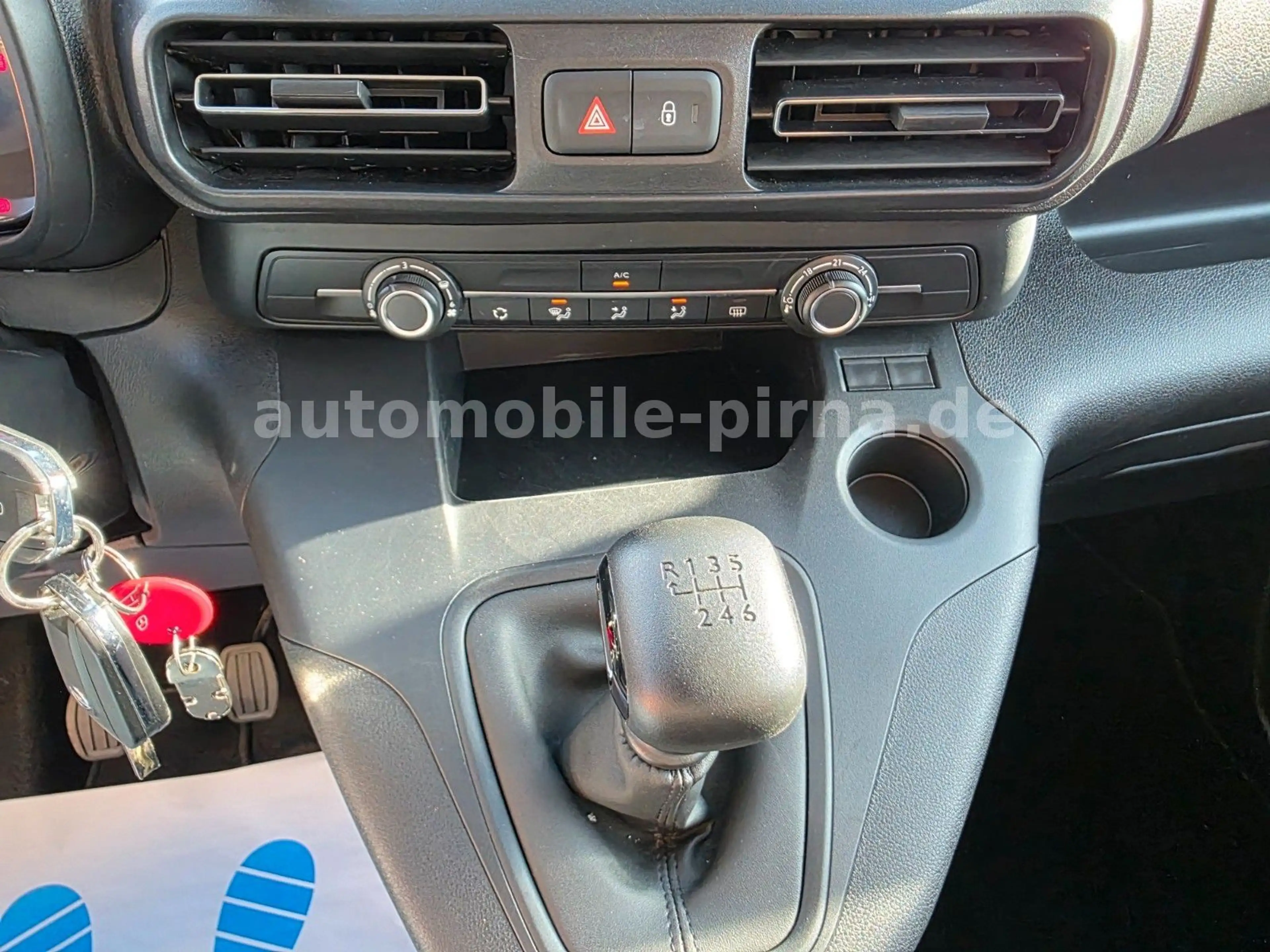 Opel Combo Life 1.2 Turbo 110PS 6G +CAM ***WENIG KM! — photo 12