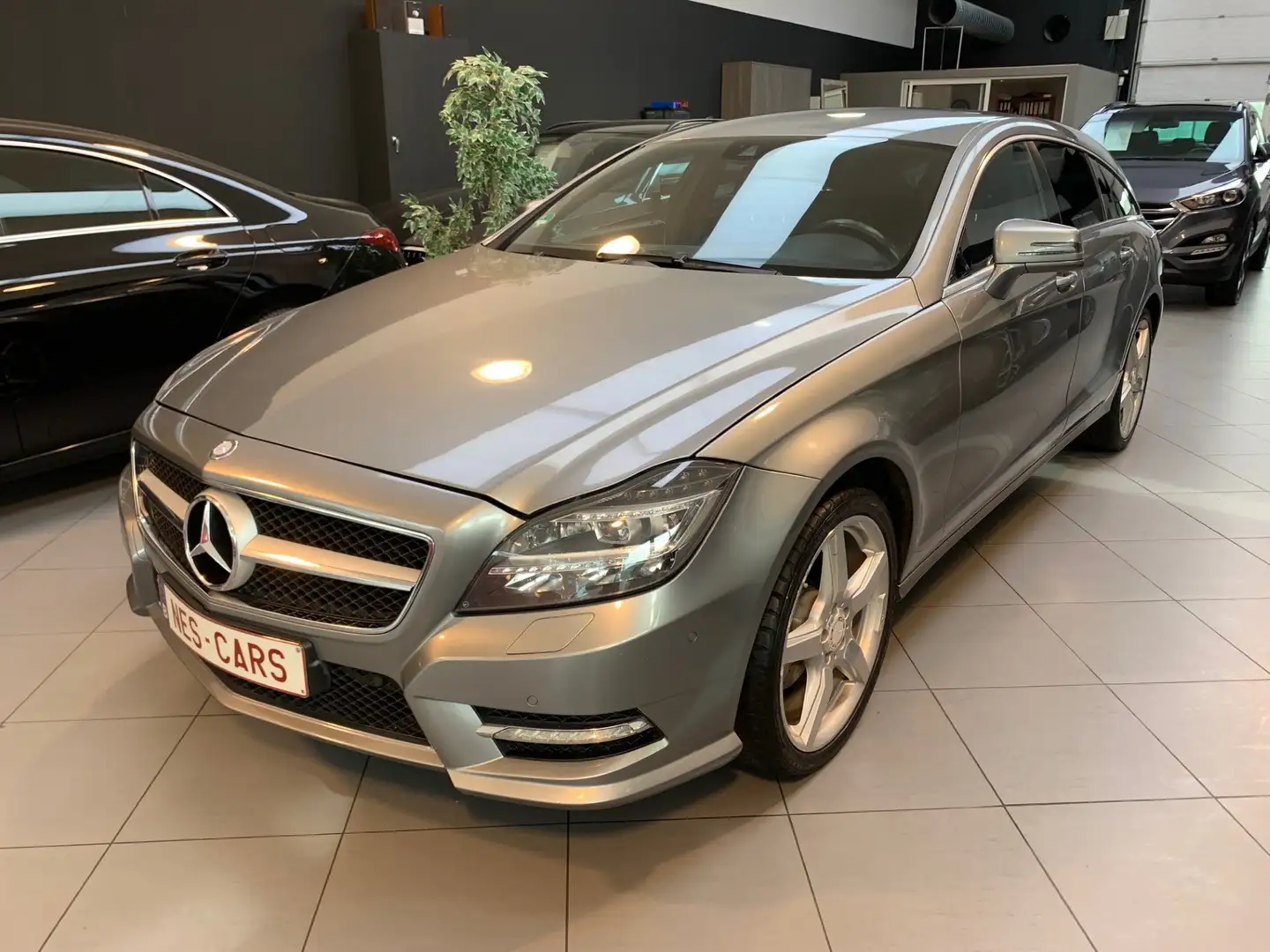 Mercedes-Benz CLS 250 CDI PACK AMG CUIR GPS XENON CAMERA COFFRE ELECTRIC Grey - 2
