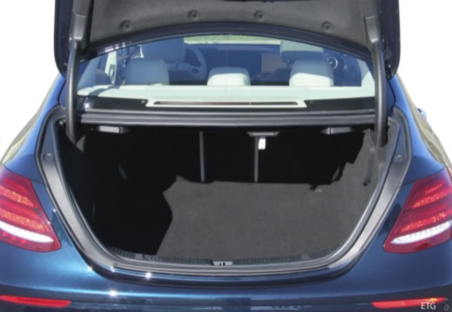 Mercedes-Benz E 300 Gris - 2