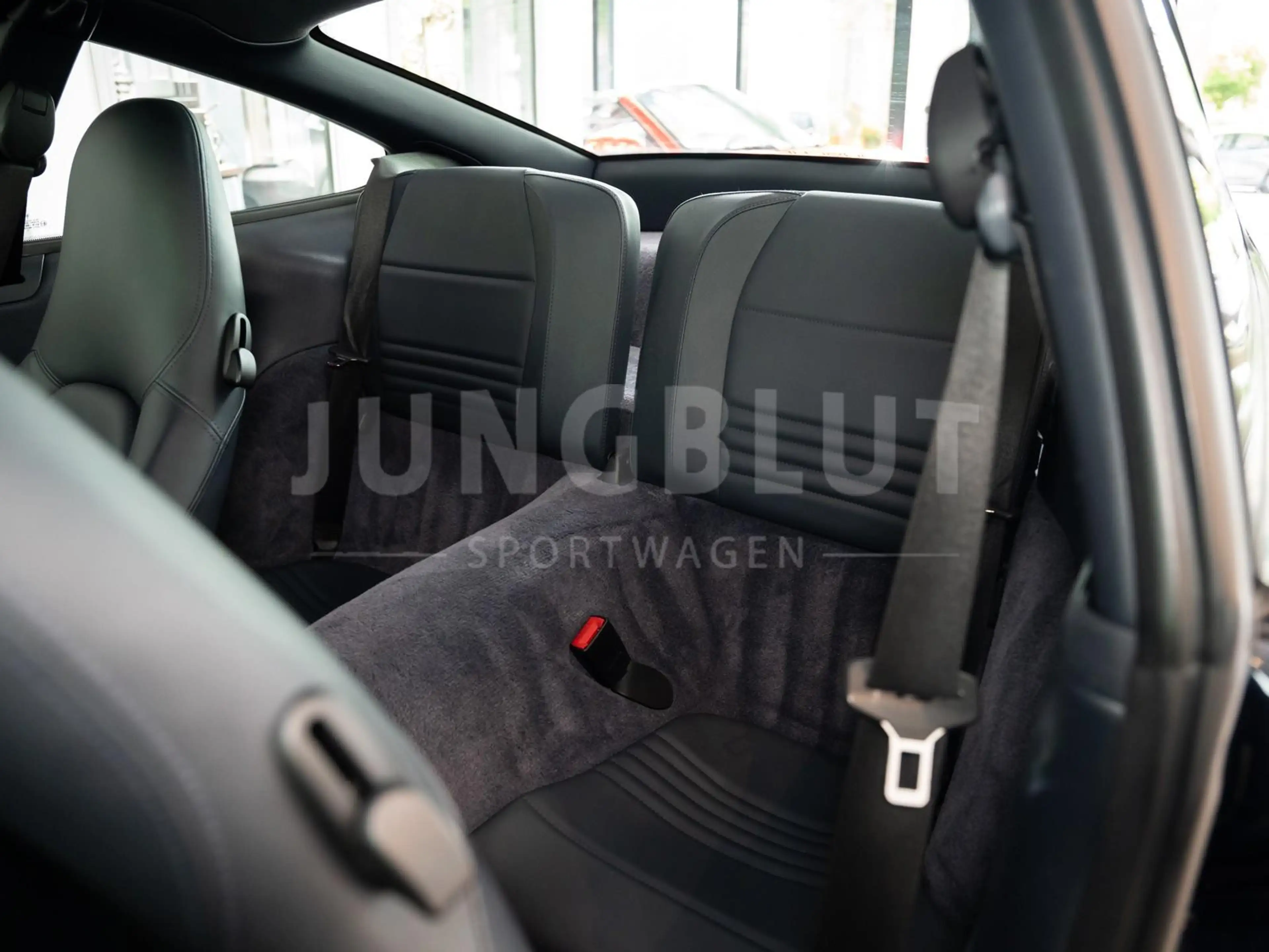 Porsche 996 Carrera 4 Coupé Nachtblau+Sitzheizung+Tiptronic — photo 8