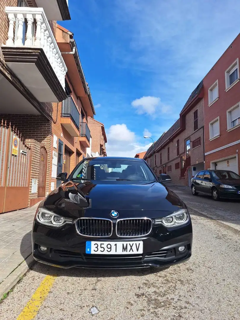 BMW 330 330e iPerformance - 1