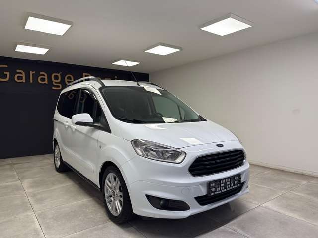 Ford Tourneo Courier — photo 5