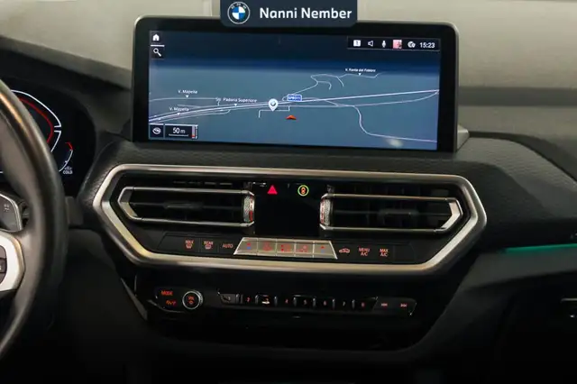 BMW X3 view 12