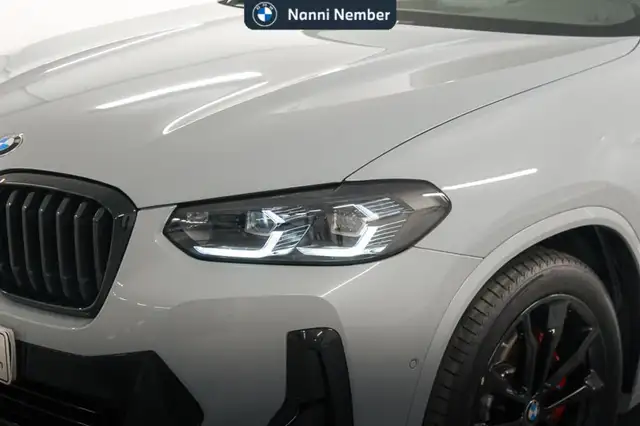 BMW X3 view 5