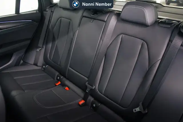 BMW X3 view 15