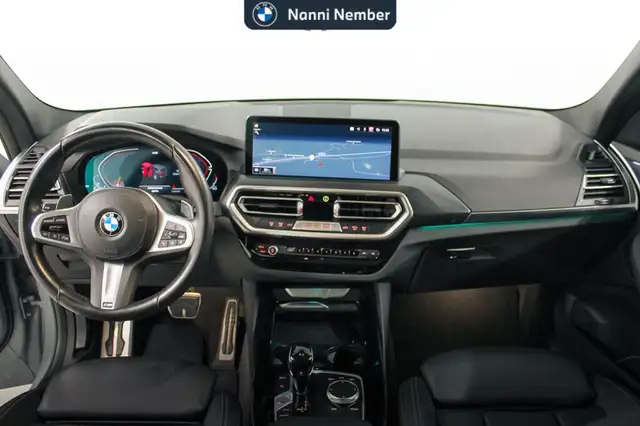 BMW X3 view 11