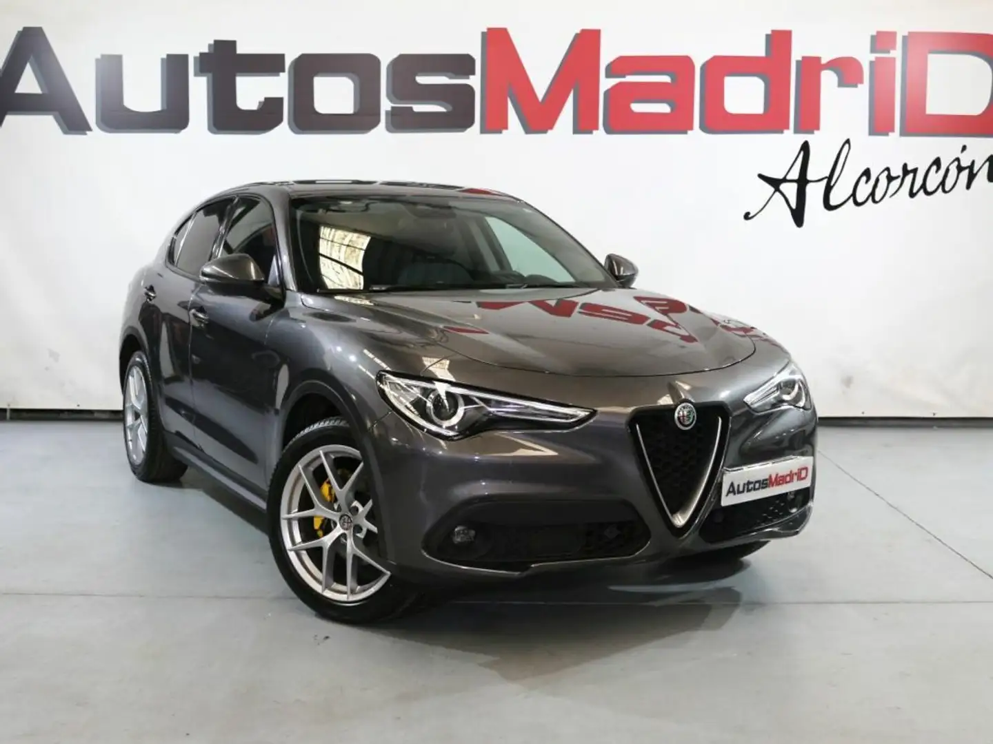 Alfa Romeo Stelvio 2.2 Diésel 154kW (210CV) Executive Q4 Gris - 1