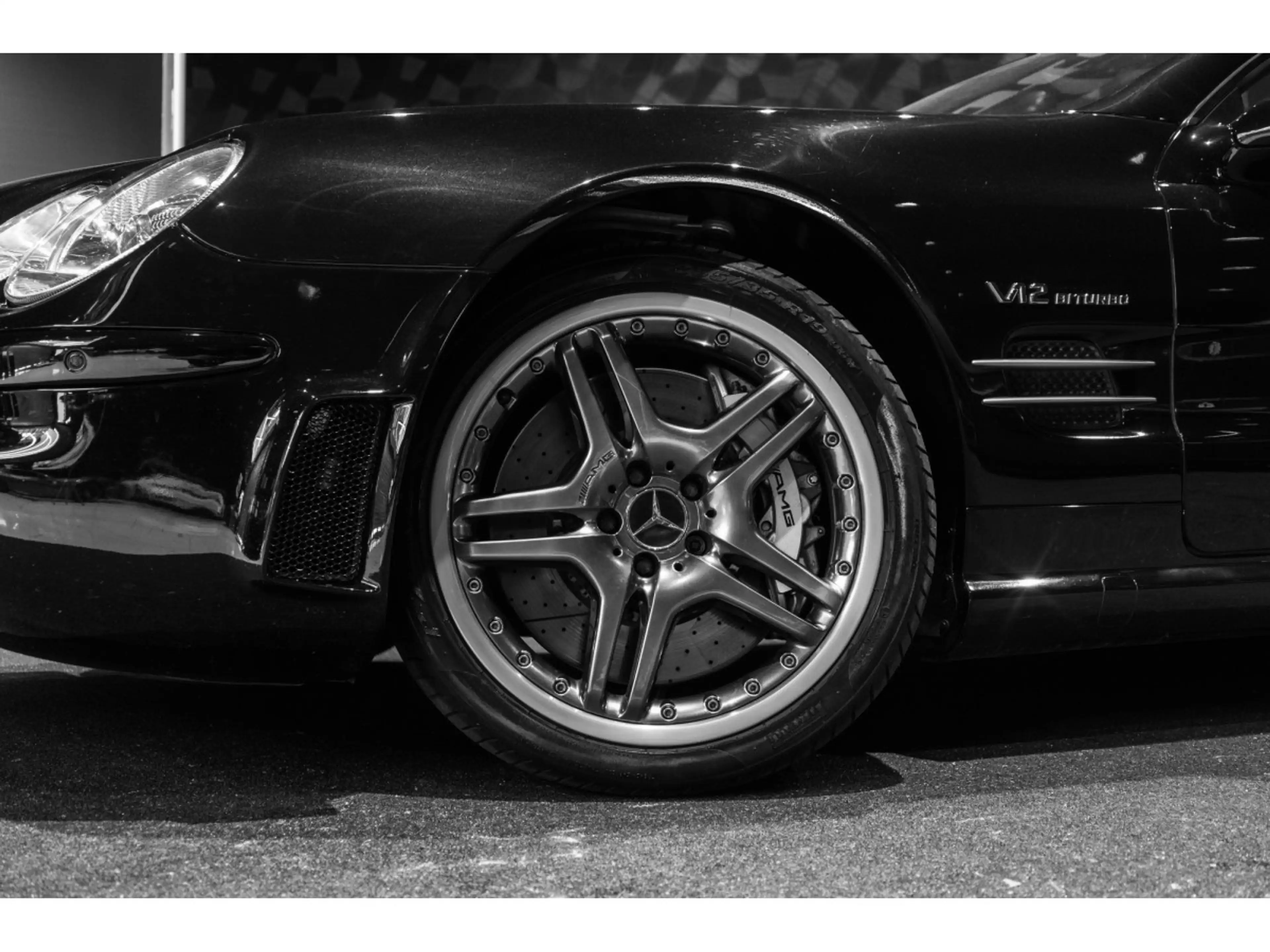 Mercedes-Benz SL 65 AMG CABRIOLET 6.0L V12 — photo 8