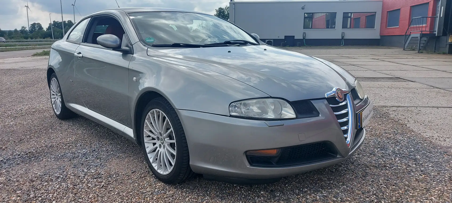 Alfa Romeo GT 2.0 JTS Progression Grijs - 2