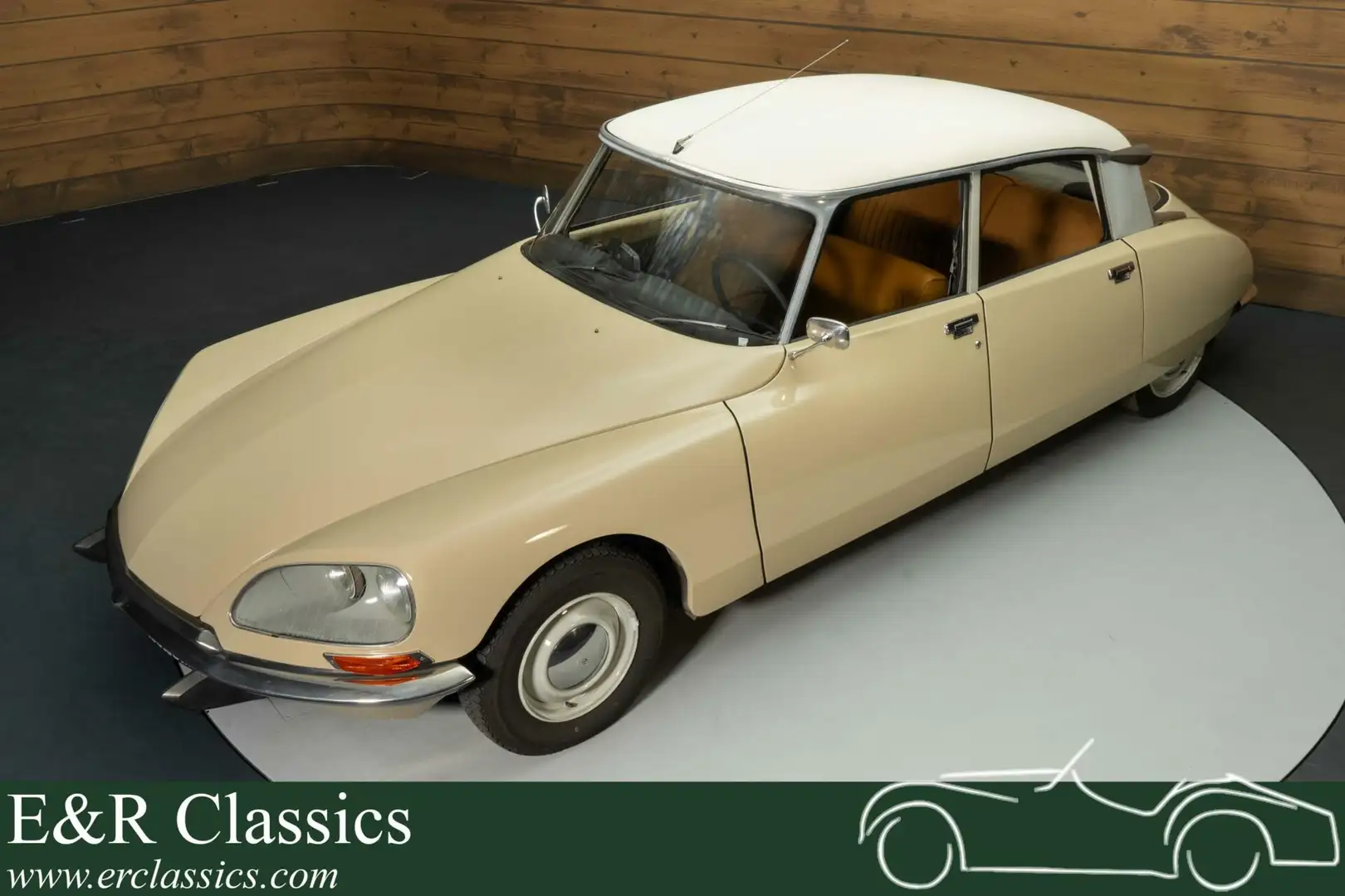Citroen DS Sedan Beige - 1