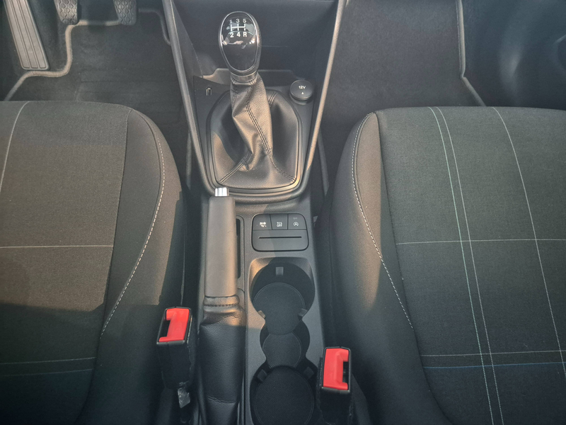 Ford Fiesta Trend 5-Türer Radio CarPlay PDC hinten Allwetter — photo 11