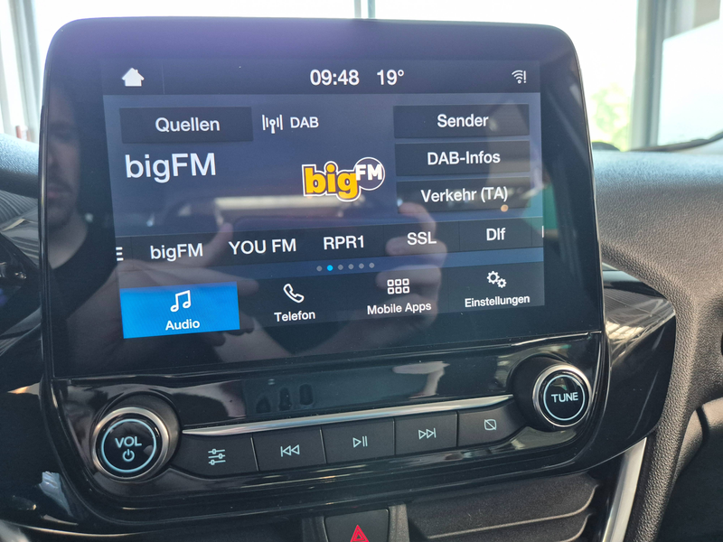 Ford Fiesta Trend 5-Türer Radio CarPlay PDC hinten Allwetter — photo 13