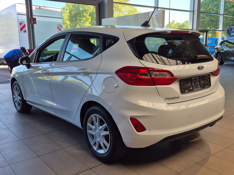 Ford Fiesta Trend 5-Türer Radio CarPlay PDC hinten Allwetter — photo 5