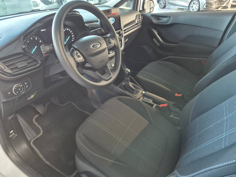 Ford Fiesta Trend 5-Türer Radio CarPlay PDC hinten Allwetter — photo 8