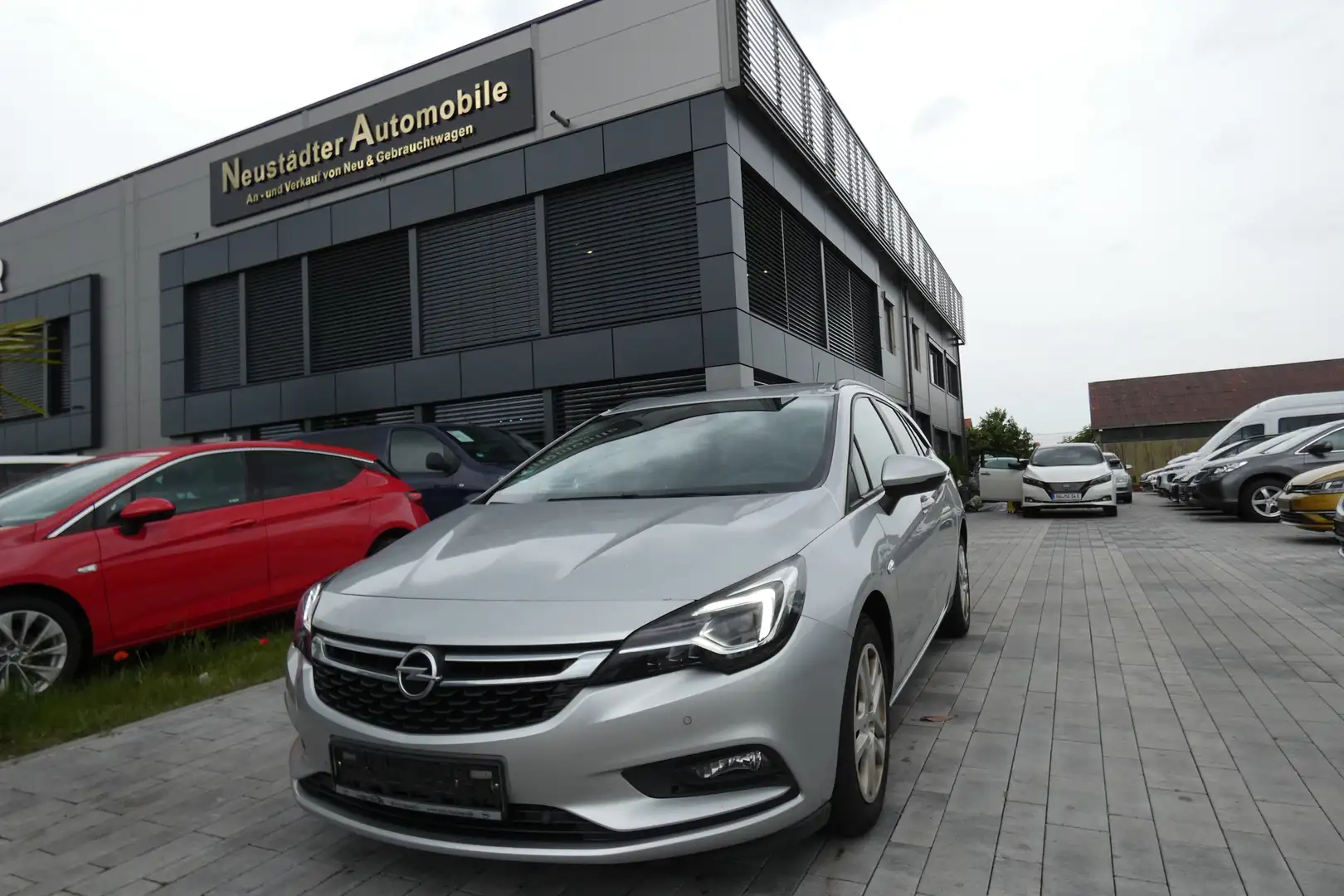 Opel Astra Business Start/Stop Gris - 1
