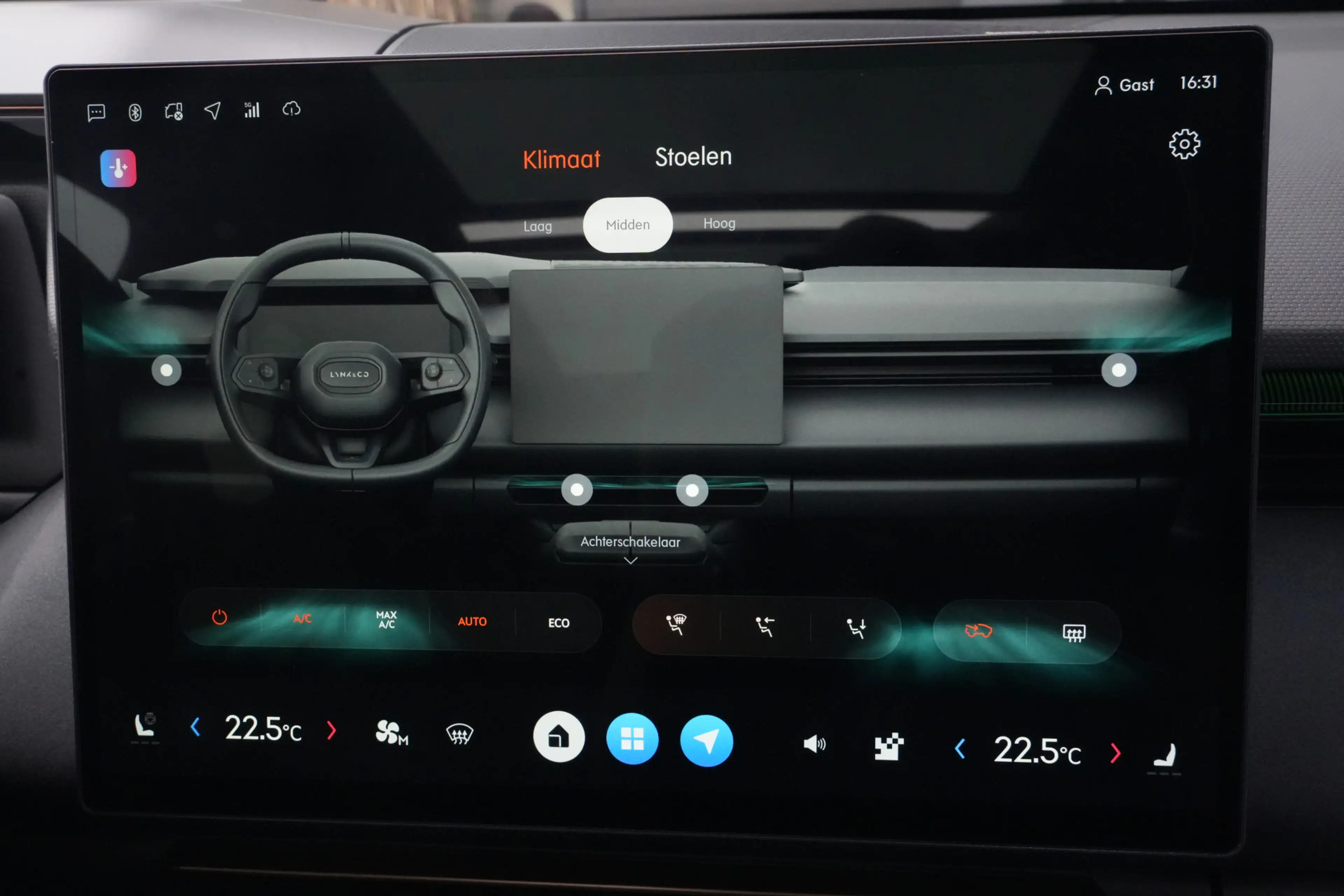 Lynk & Co 08 1.5 More | 350 PK | 200 KM EV | PANO | HARMAN KARD — photo 13