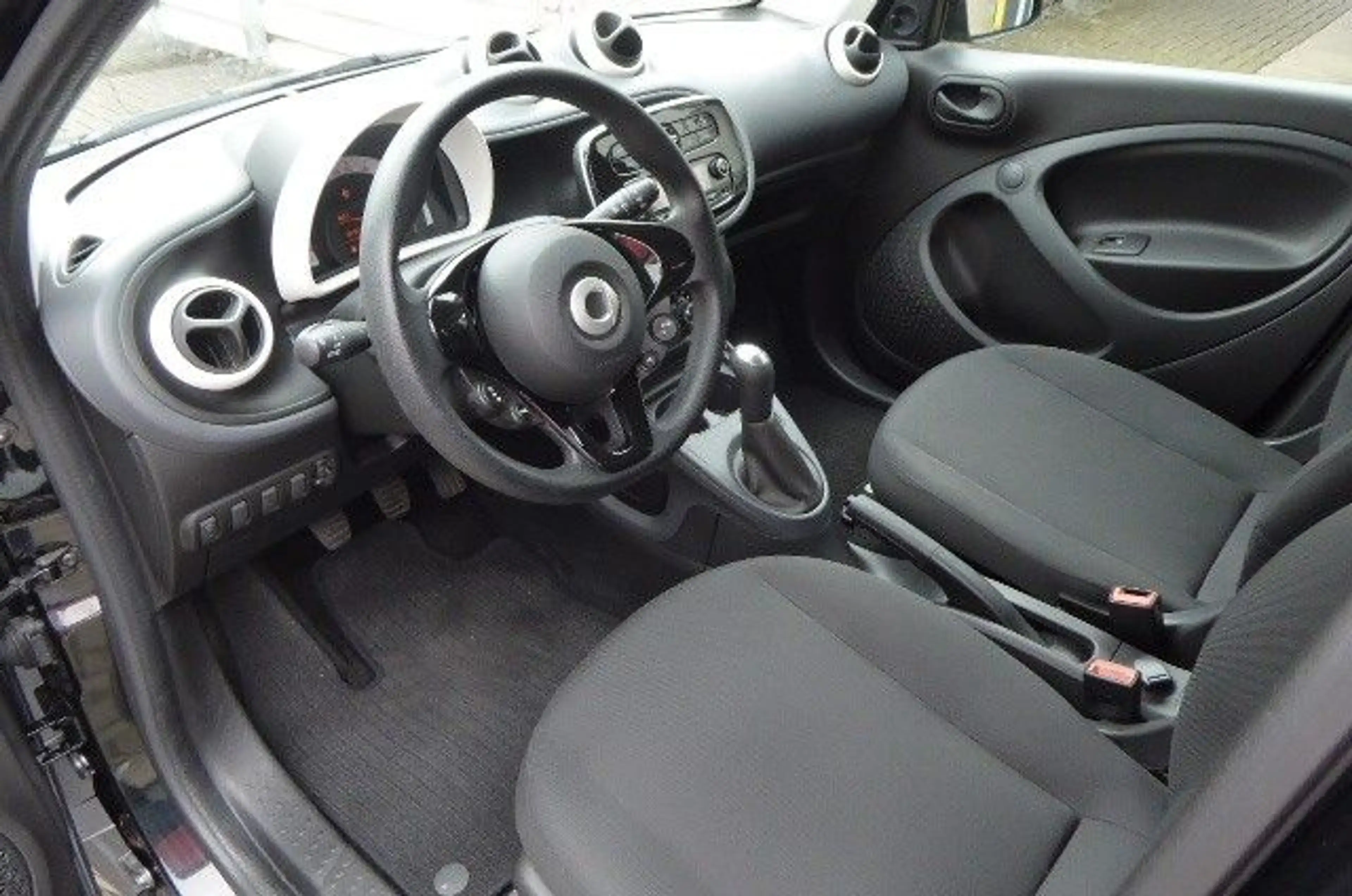 smart forFour Faltdach Servo nur 38.200km! — photo 12