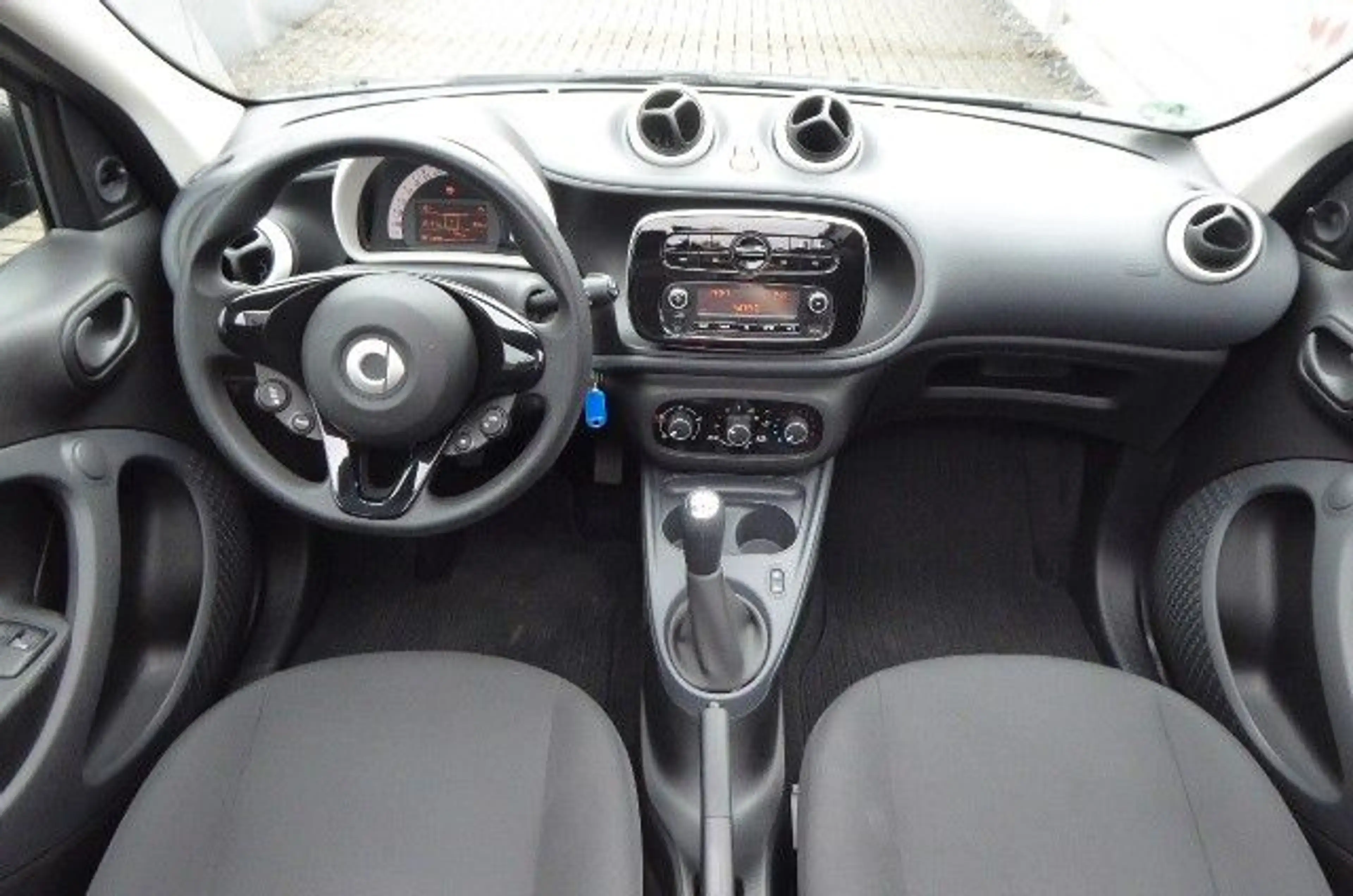 smart forFour Faltdach Servo nur 38.200km! — photo 2