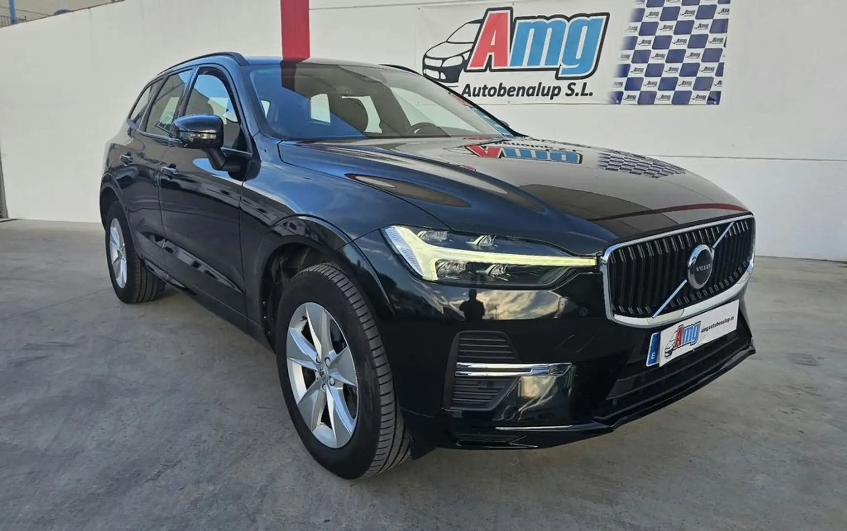 Volvo XC60 2.0 B4 D Essential Auto Negro - 1