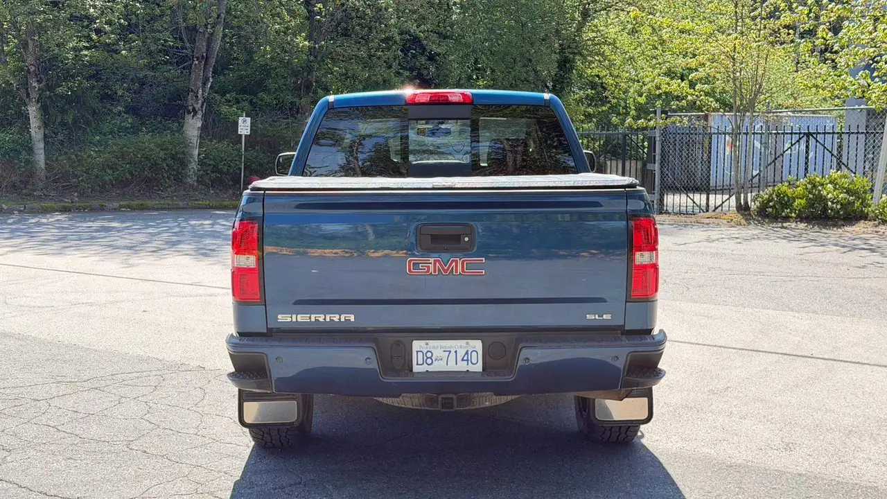 GMC Sierra 1500 снимка GMC Sierra 1500