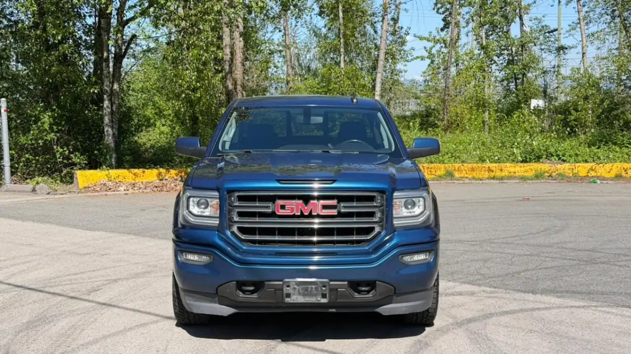 GMC Sierra 1500 снимка GMC Sierra 1500