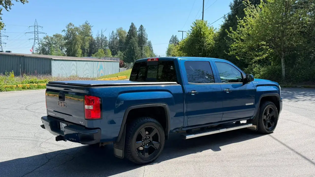GMC Sierra 1500 снимка GMC Sierra 1500