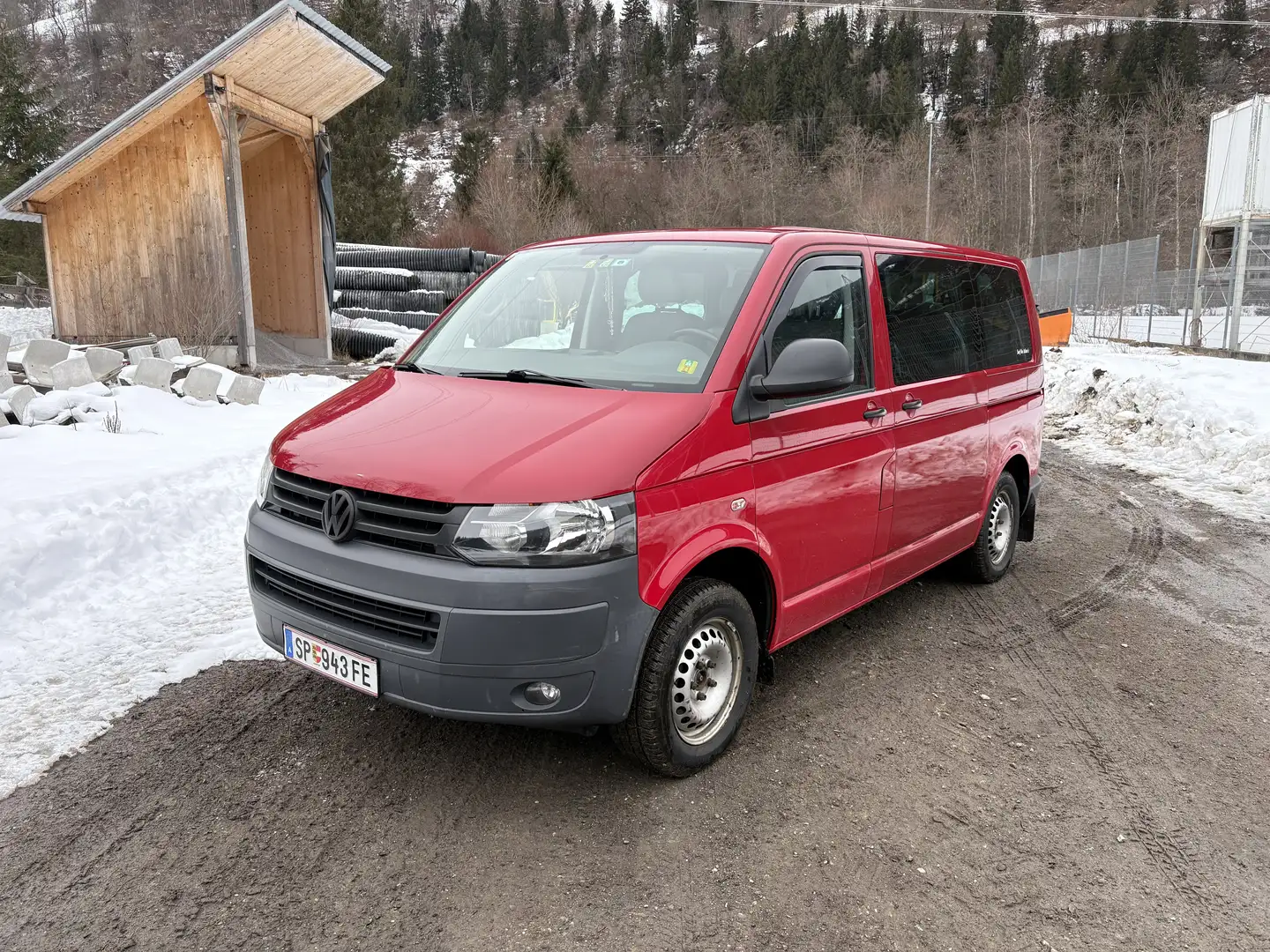 Volkswagen T5 Kombi 2,0 TDI 4motion D-PF - 1
