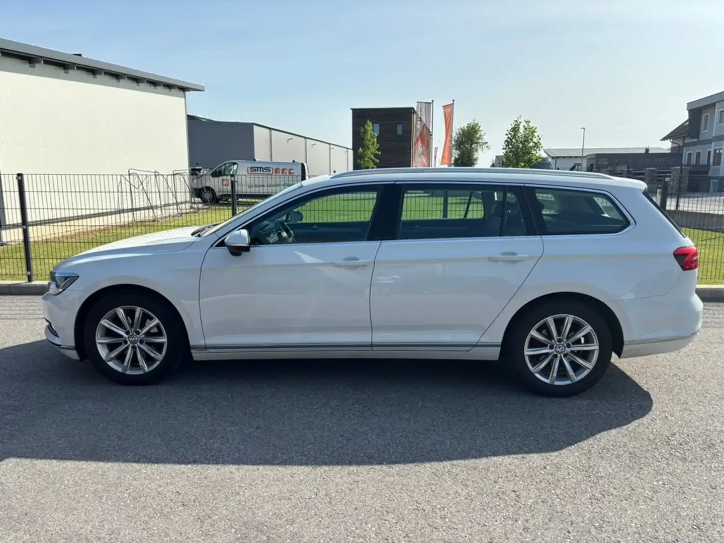 Volkswagen Passat Variant Passat Variant Highline 2,0 TDI DSGHighline Weiß - 2