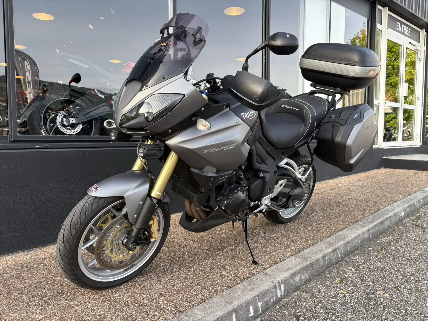 Triumph Tiger 1050 Grau - 2